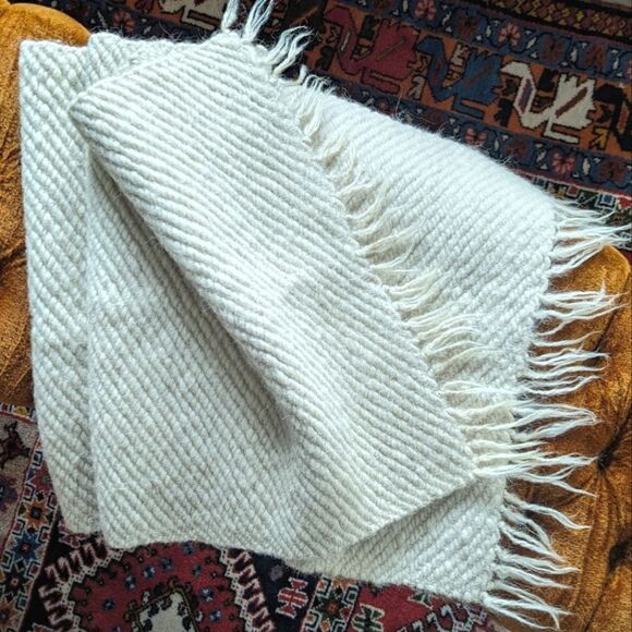 Hand Loomed Wool Throw - Picture 3 of 5